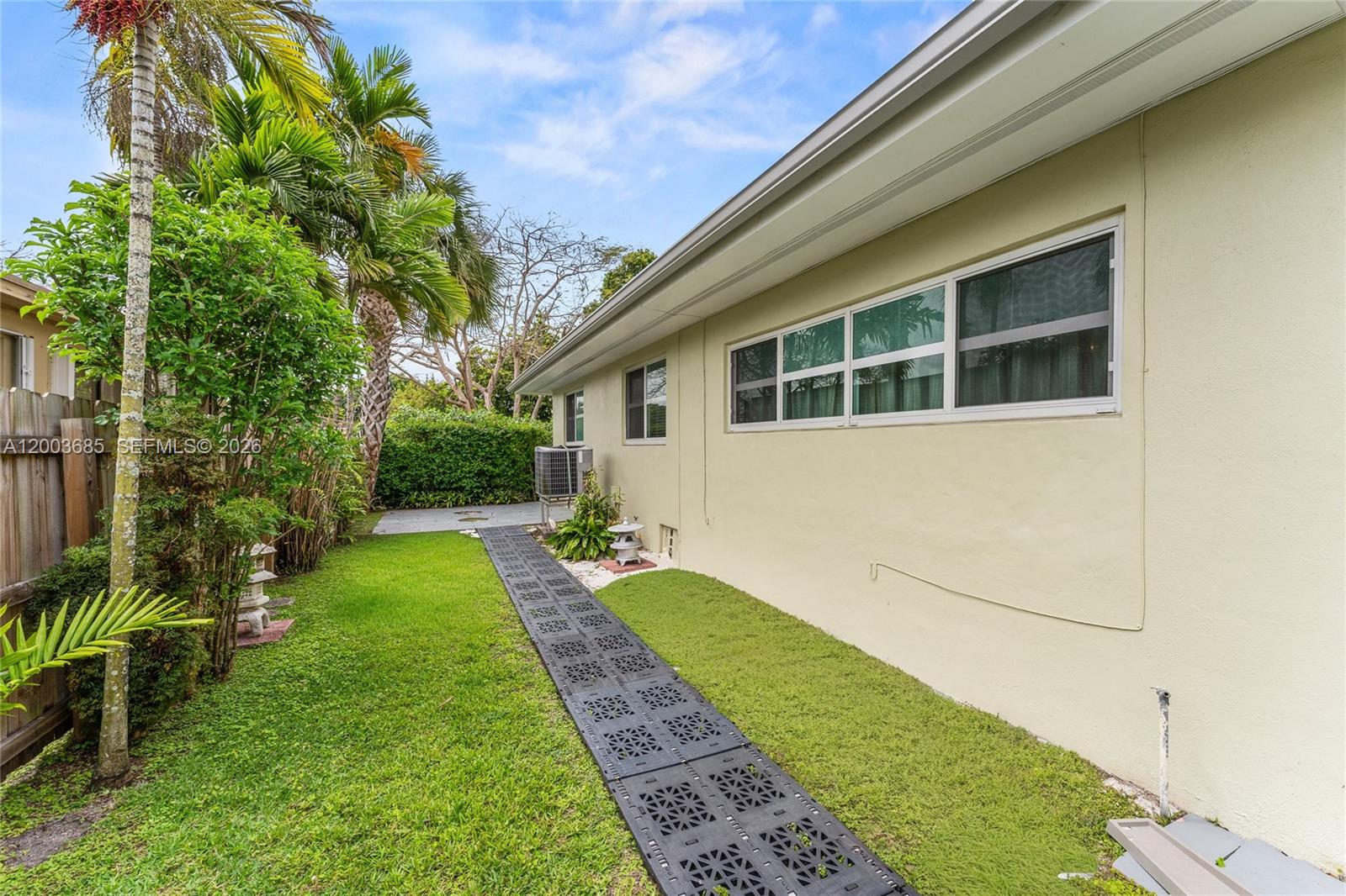 501 Lawn Way, Miami Springs FL 33166