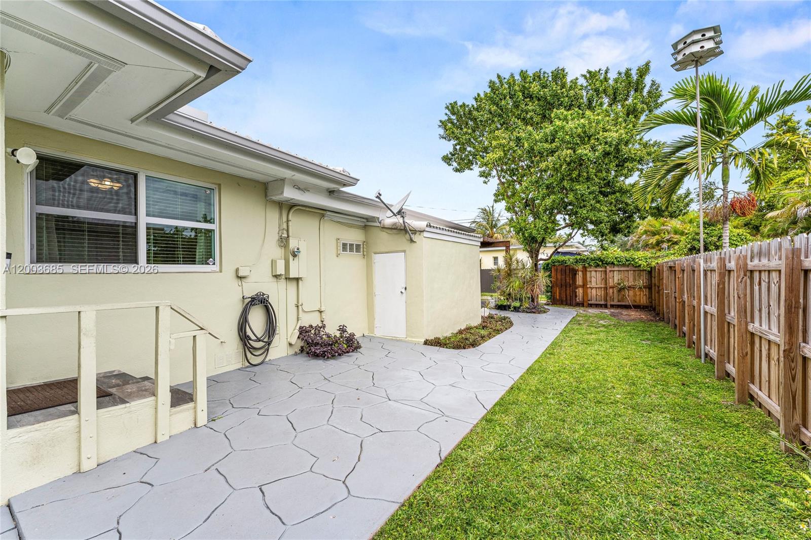 501 Lawn Way, Miami Springs FL 33166