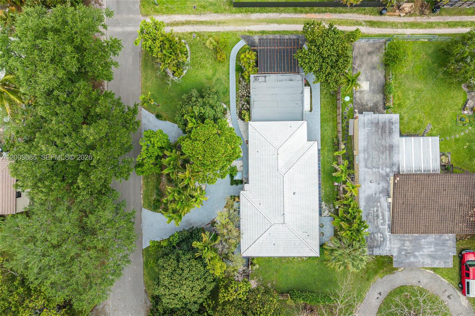 501 Lawn Way, Miami Springs FL 33166
