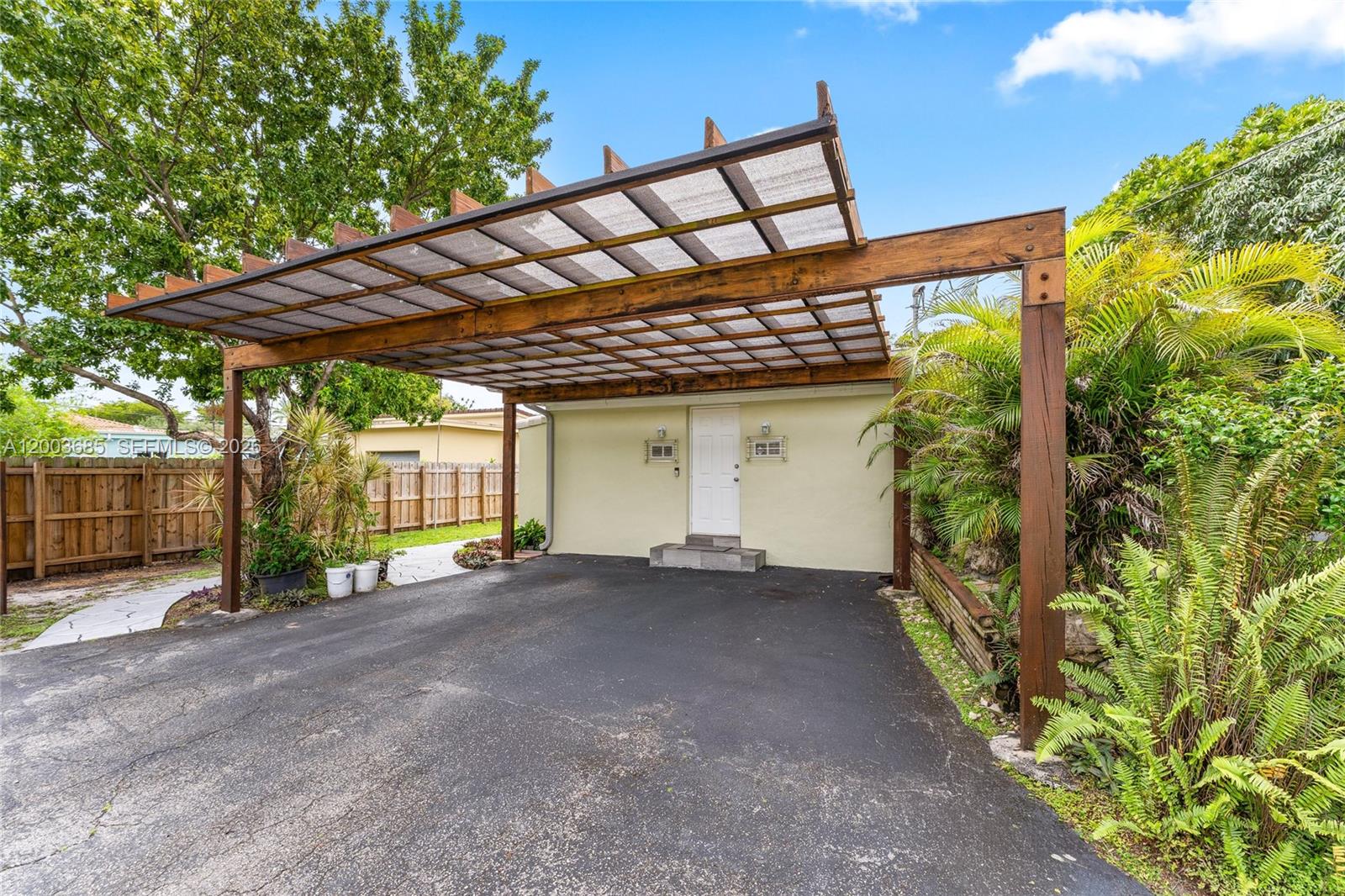 501 Lawn Way, Miami Springs FL 33166