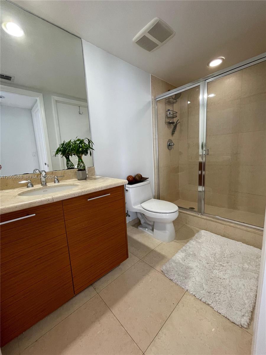 50 Biscayne Blvd #2611, Miami FL 33132