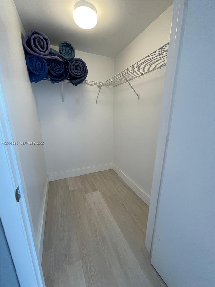 50 Biscayne Blvd #2611, Miami FL 33132