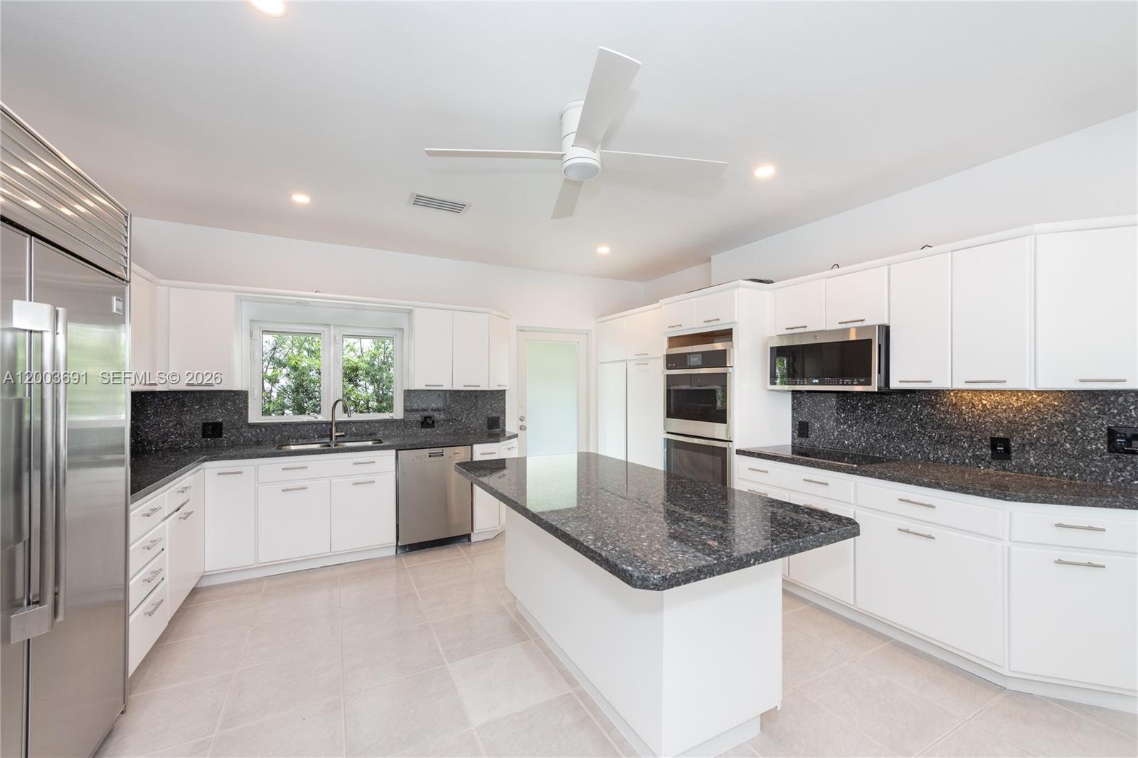 141 Cape Florida Dr, Key Biscayne FL 33149