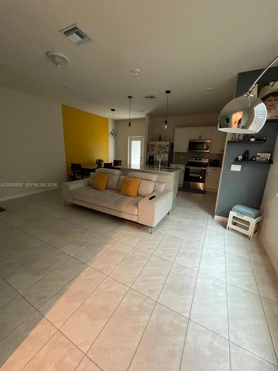 3235 Watercress DR, Lauderdale Lakes FL 33311