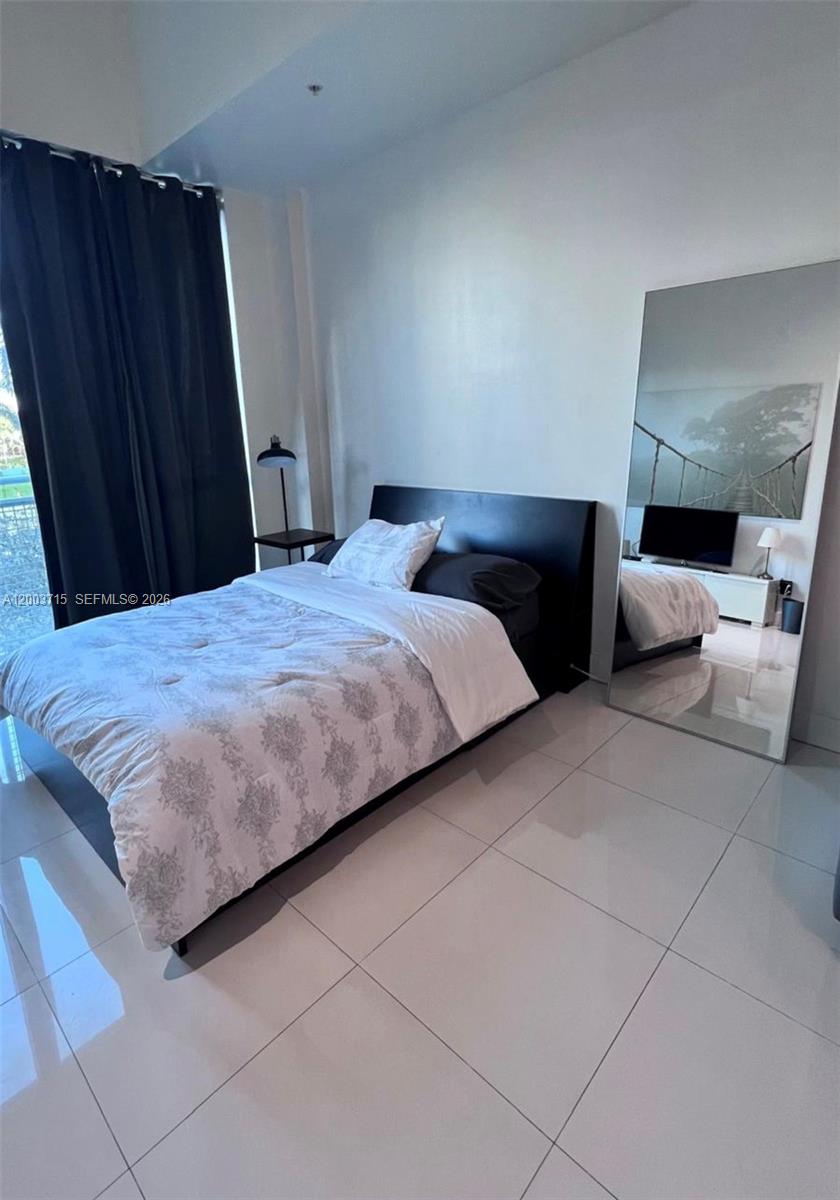244 Biscayne Blvd #237, Miami FL 33132