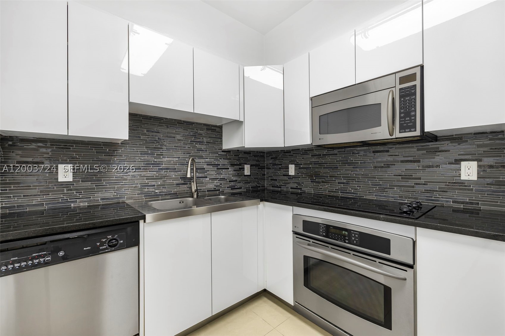 6365 Collins Ave #805, Miami Beach FL 33141