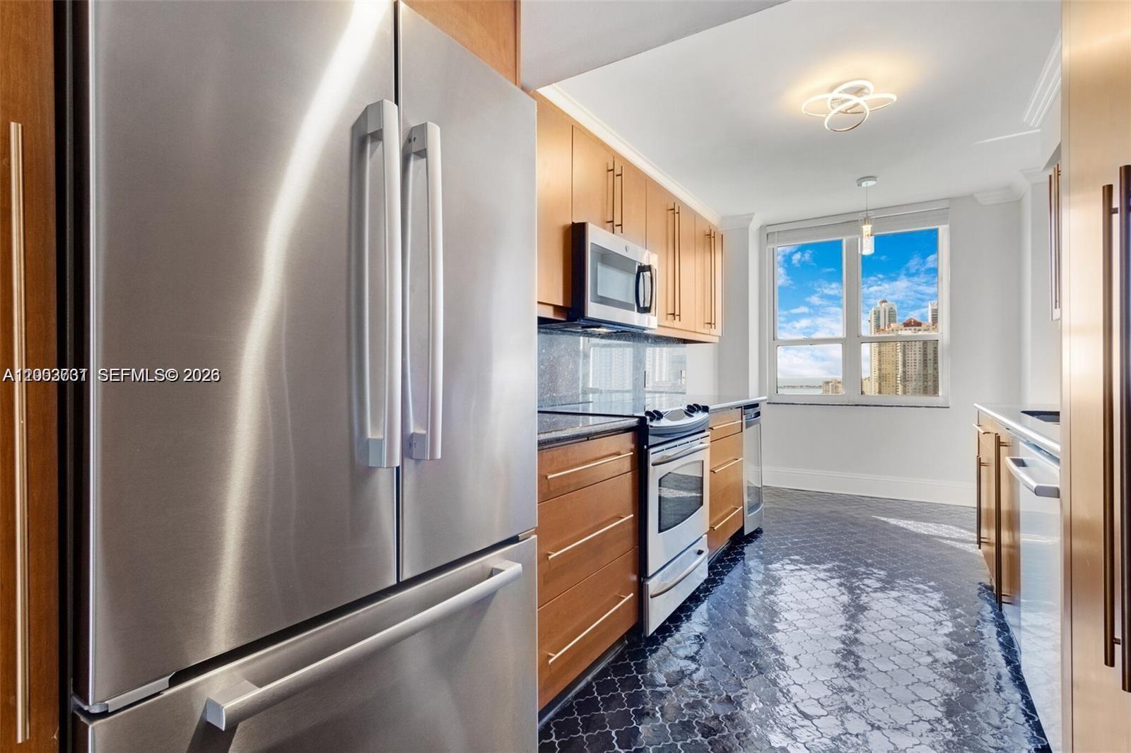 701 Brickell Key Blvd #2103, Miami FL 33131