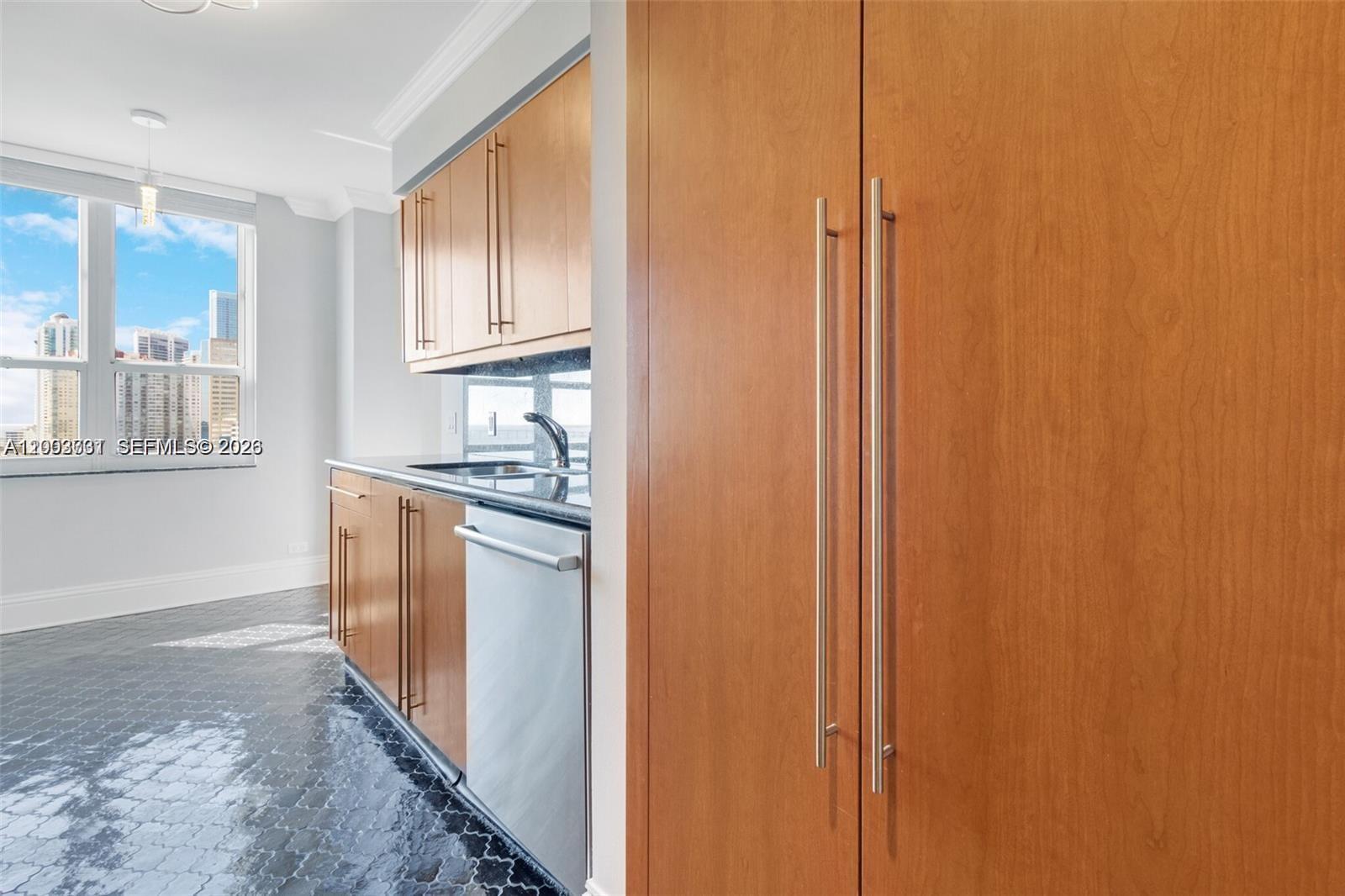 701 Brickell Key Blvd #2103, Miami FL 33131