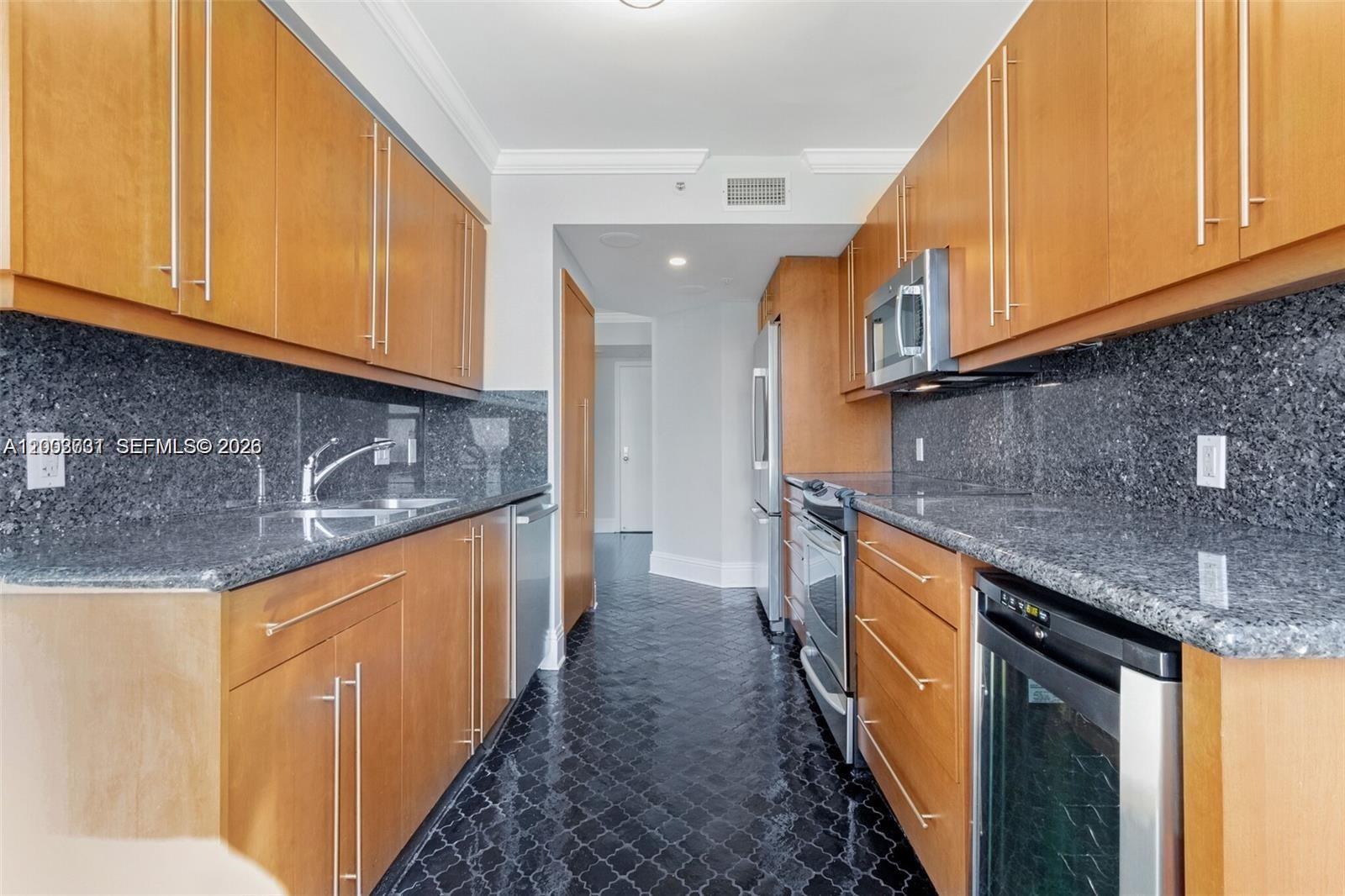 701 Brickell Key Blvd #2103, Miami FL 33131