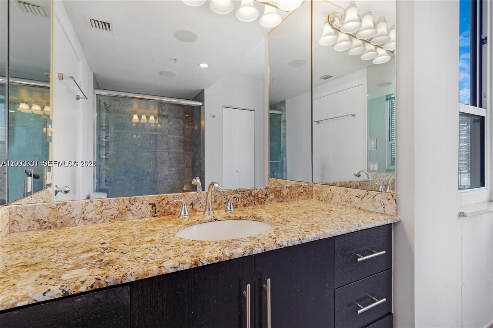 701 Brickell Key Blvd #2103, Miami FL 33131