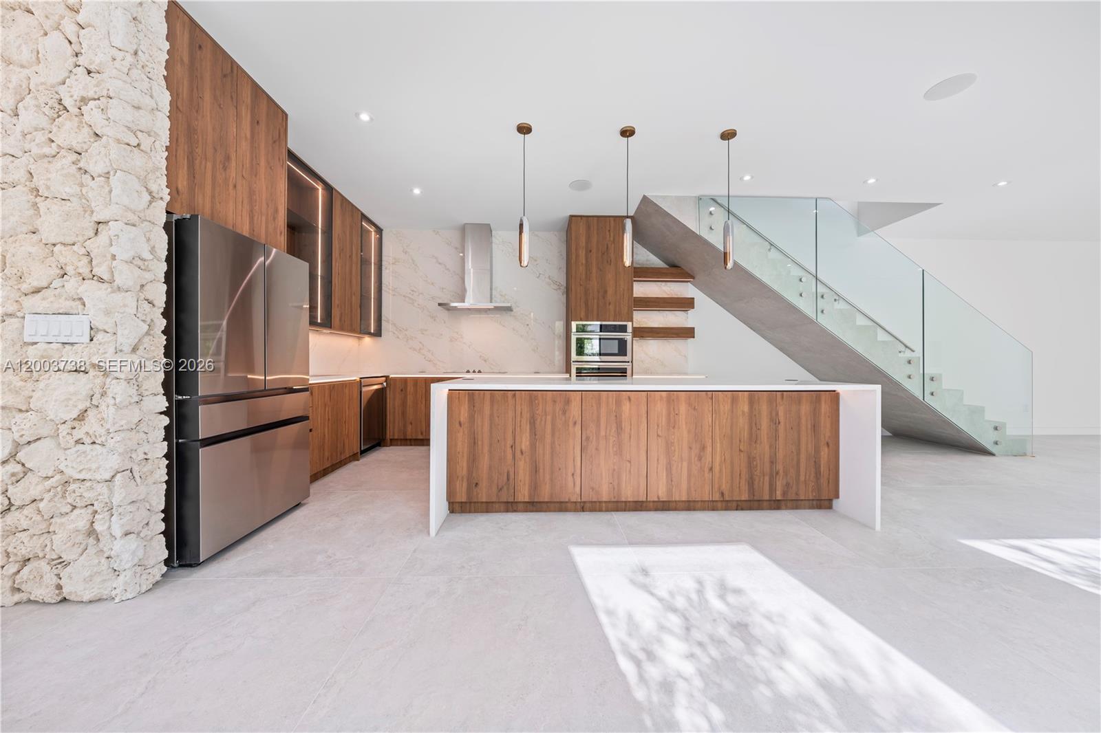 3320 SW 23rd St, Miami FL 33145