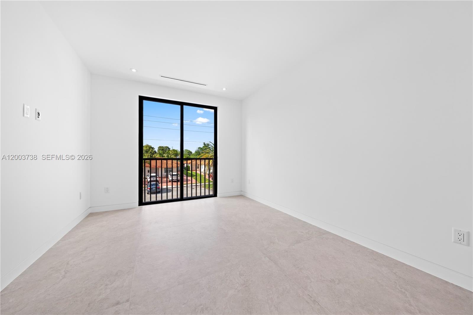 3320 SW 23rd St, Miami FL 33145