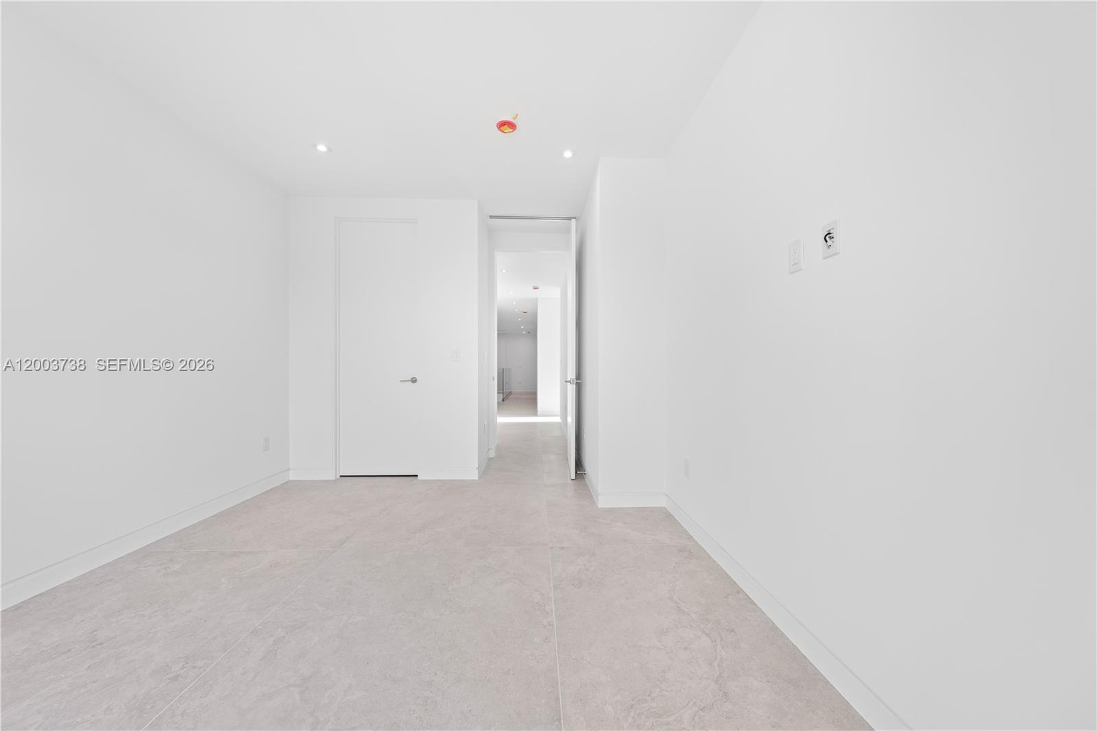 3320 SW 23rd St, Miami FL 33145