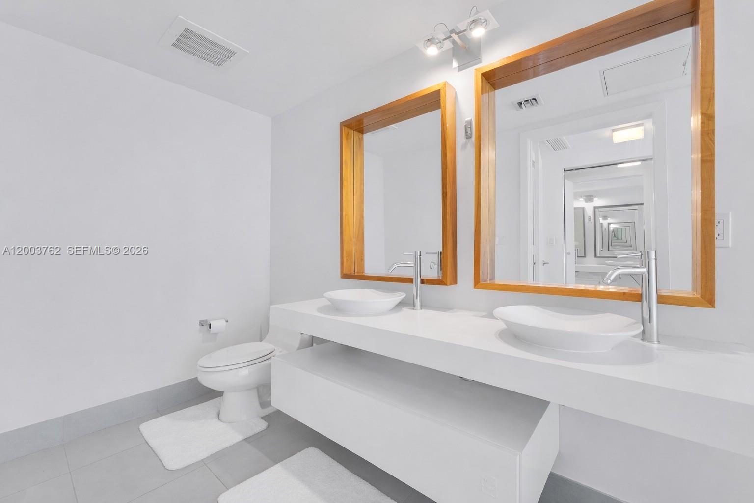 92 SW 3rd St #3611, Miami FL 33130