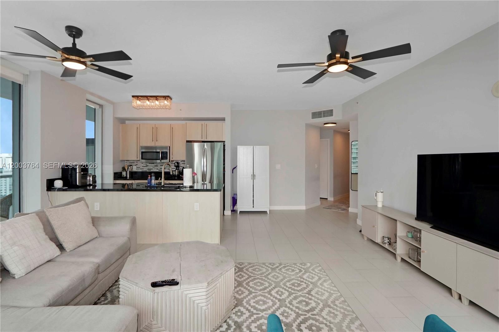 79 SW 12th St #2106-S, Miami FL 33130
