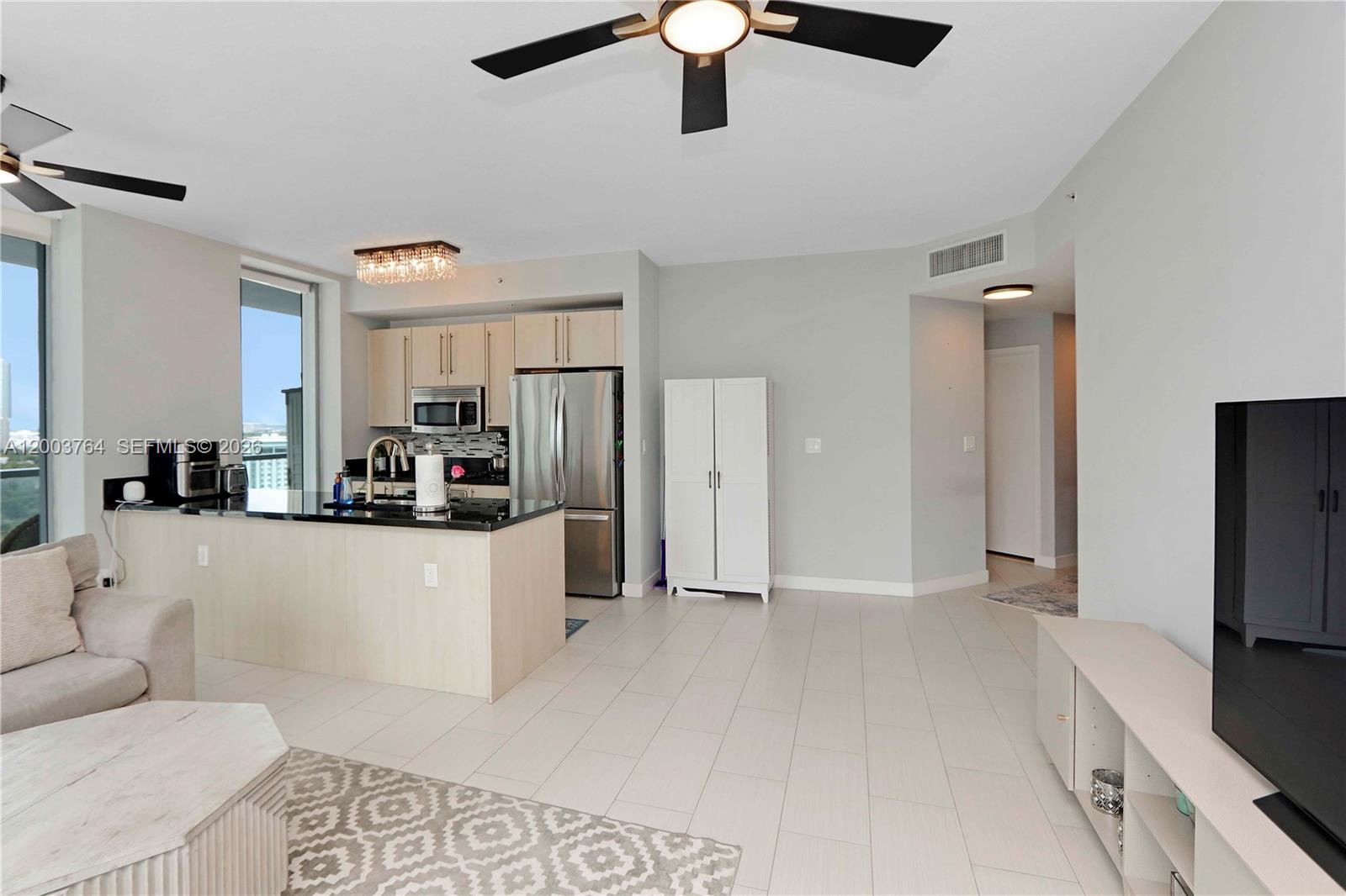 79 SW 12th St #2106-S, Miami FL 33130