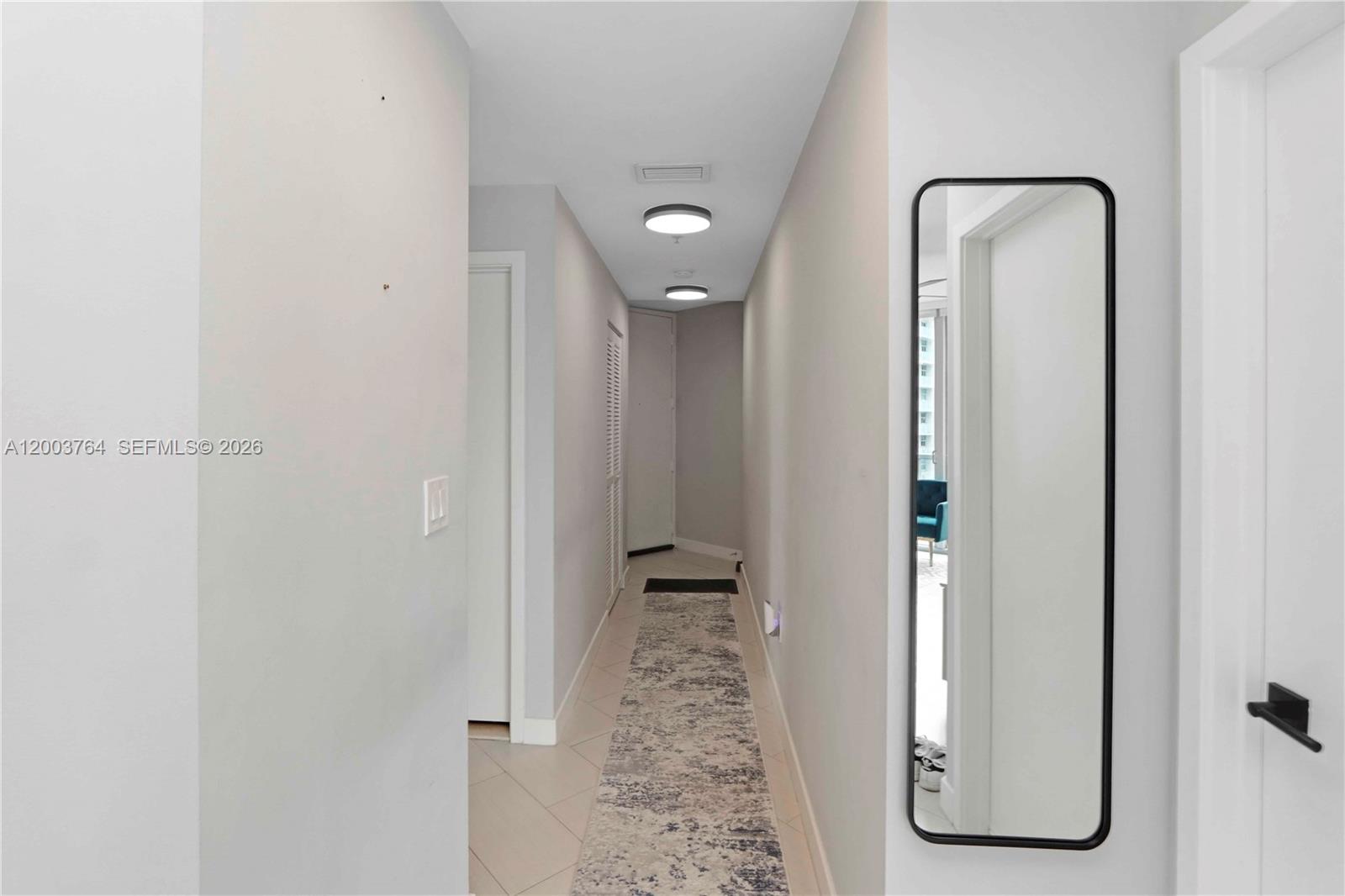 79 SW 12th St #2106-S, Miami FL 33130