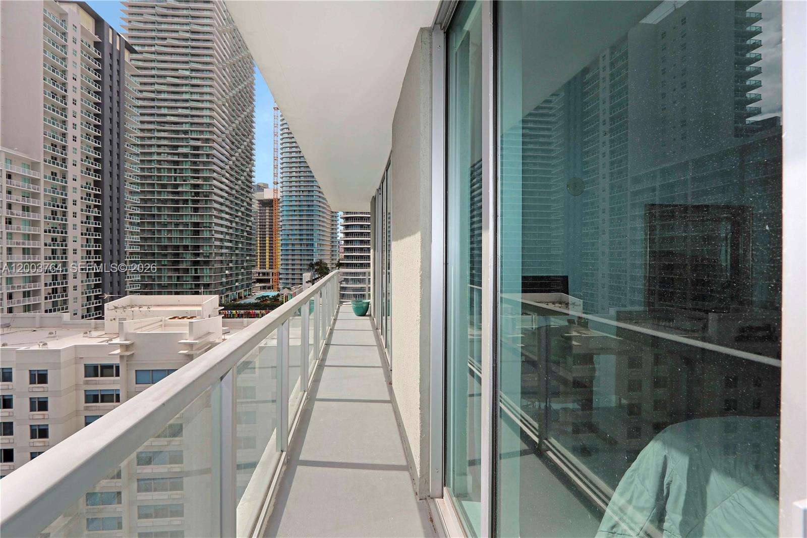 79 SW 12th St #2106-S, Miami FL 33130