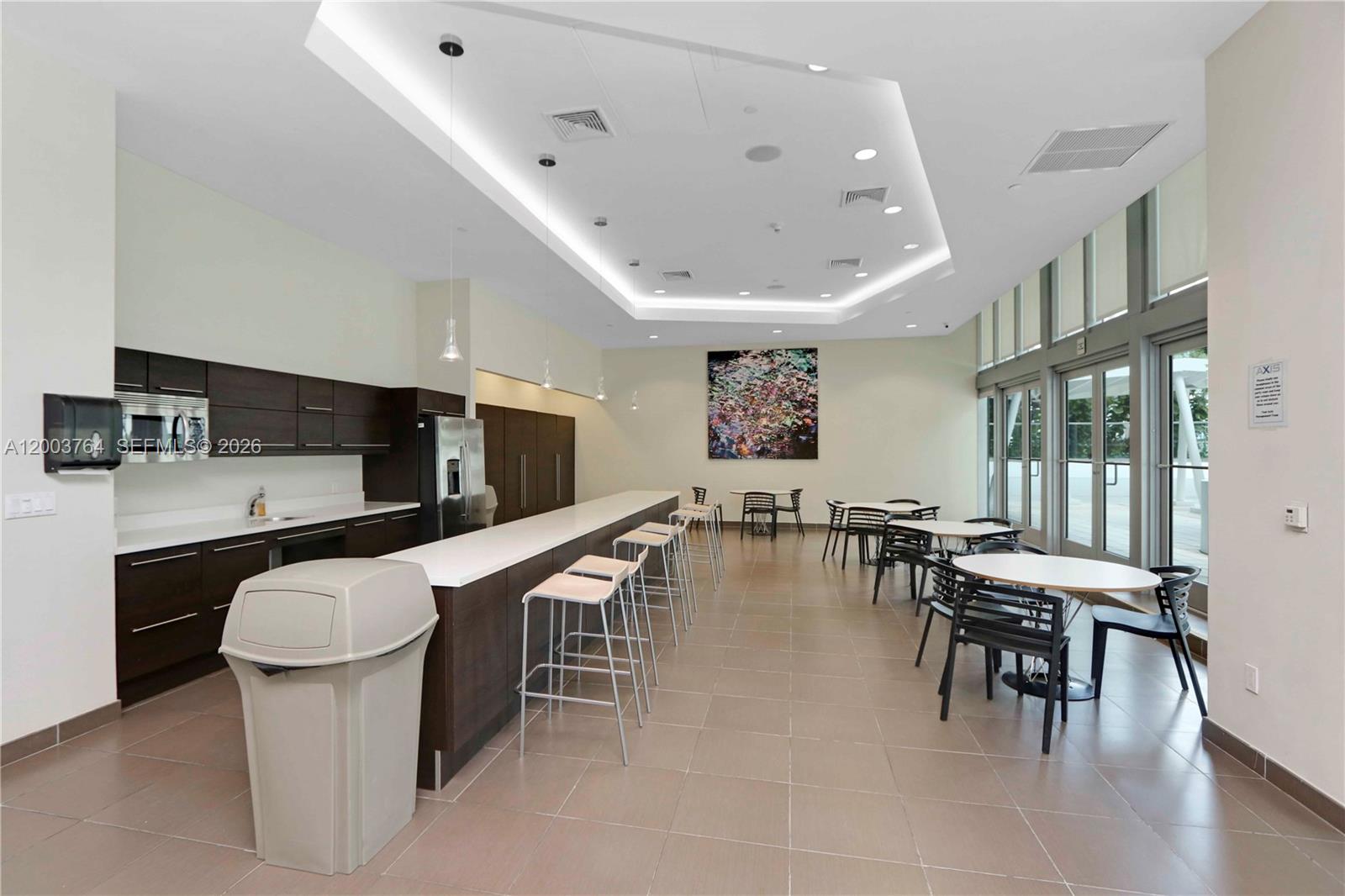 79 SW 12th St #2106-S, Miami FL 33130