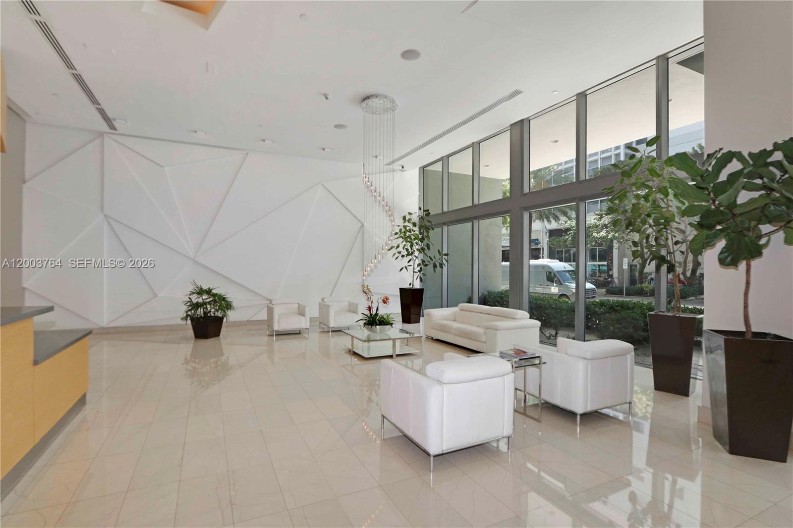 79 SW 12th St #2106-S, Miami FL 33130