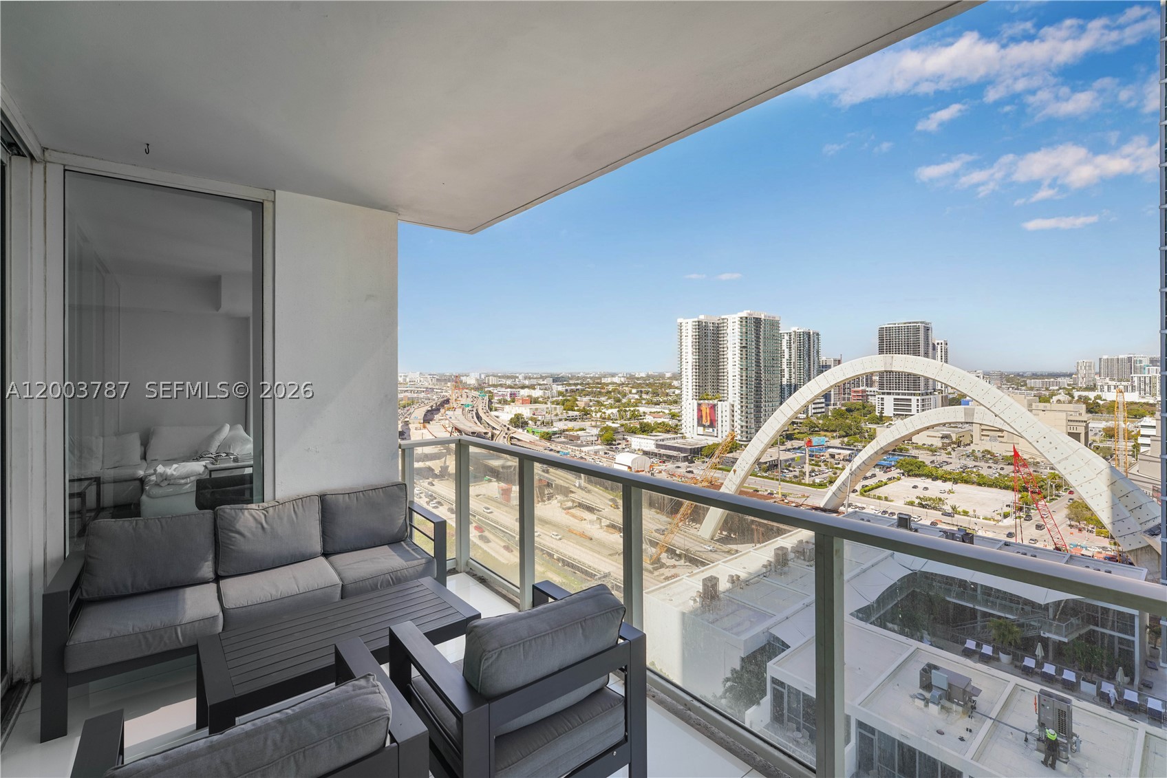 1040 Biscayne Blvd #1905, Miami FL 33132