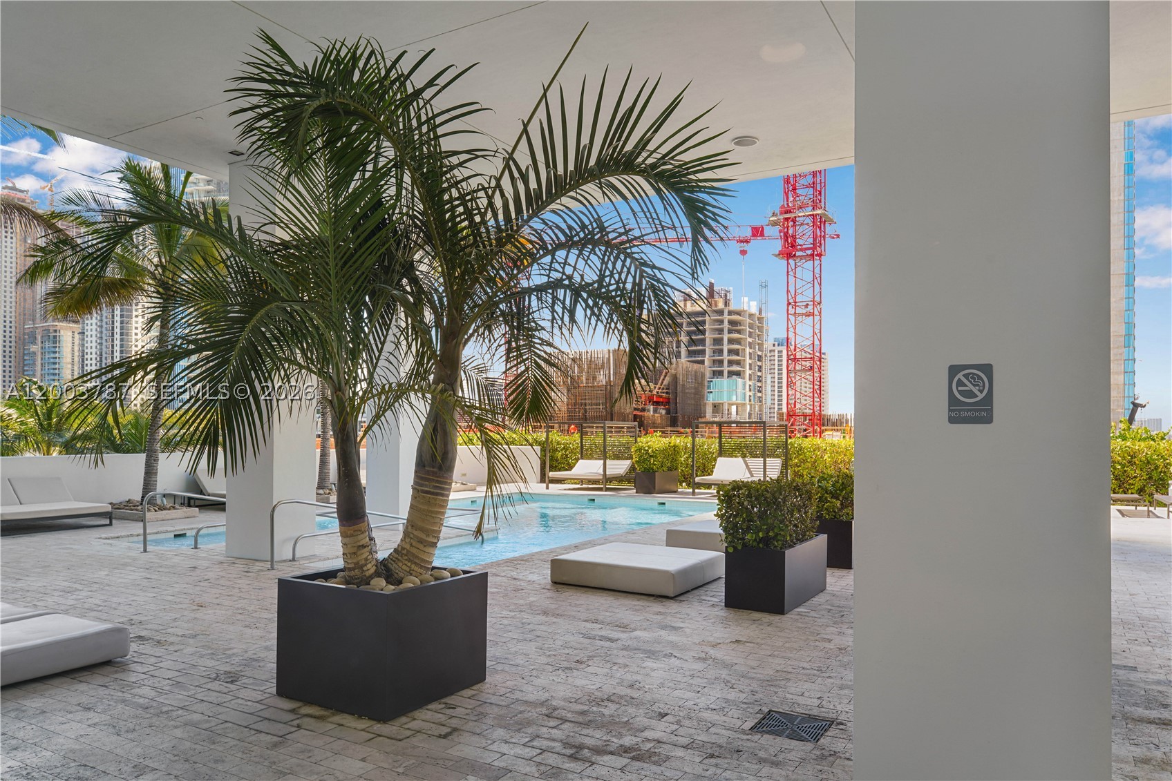 1040 Biscayne Blvd #1905, Miami FL 33132
