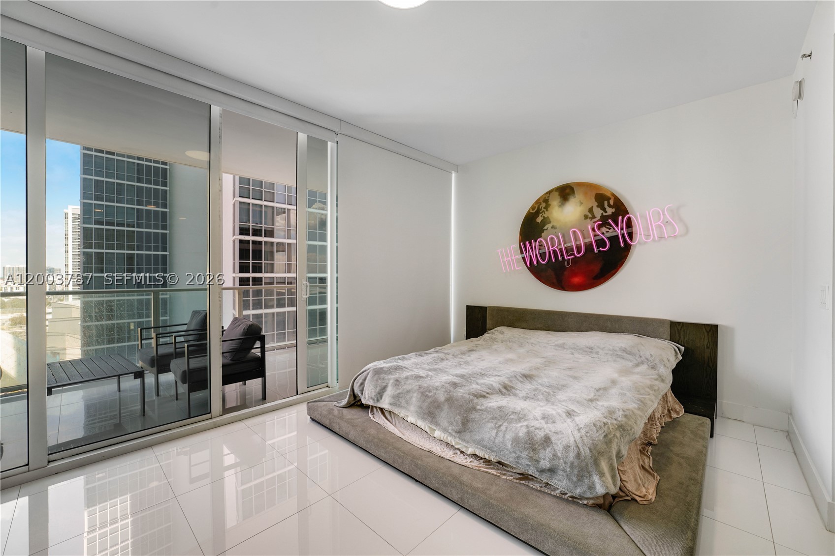 1040 Biscayne Blvd #1905, Miami FL 33132