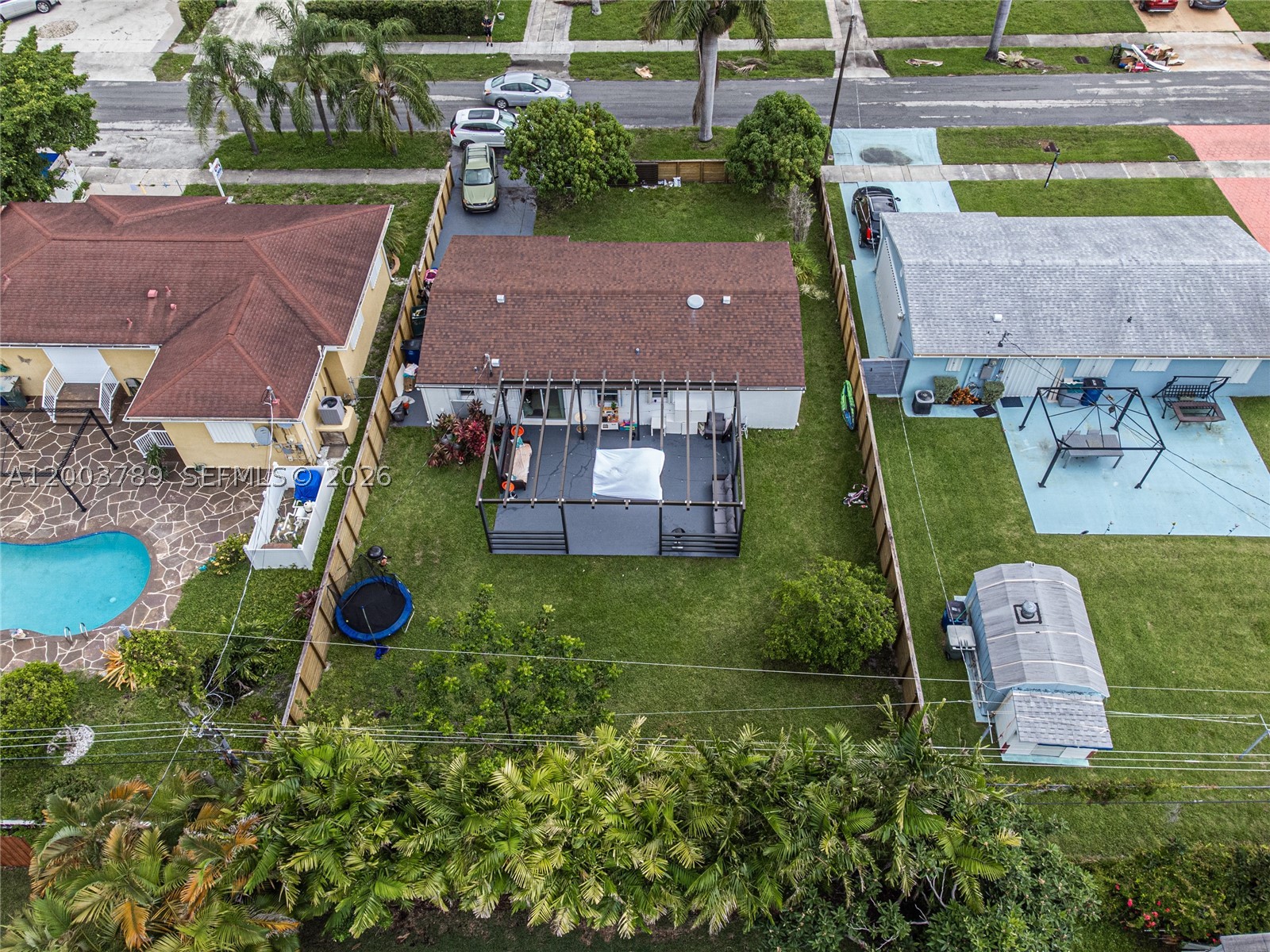 906 NE 6th St #0, Hallandale Beach FL 33009