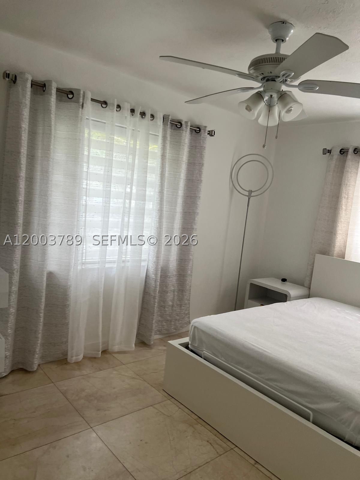 906 NE 6th St #0, Hallandale Beach FL 33009