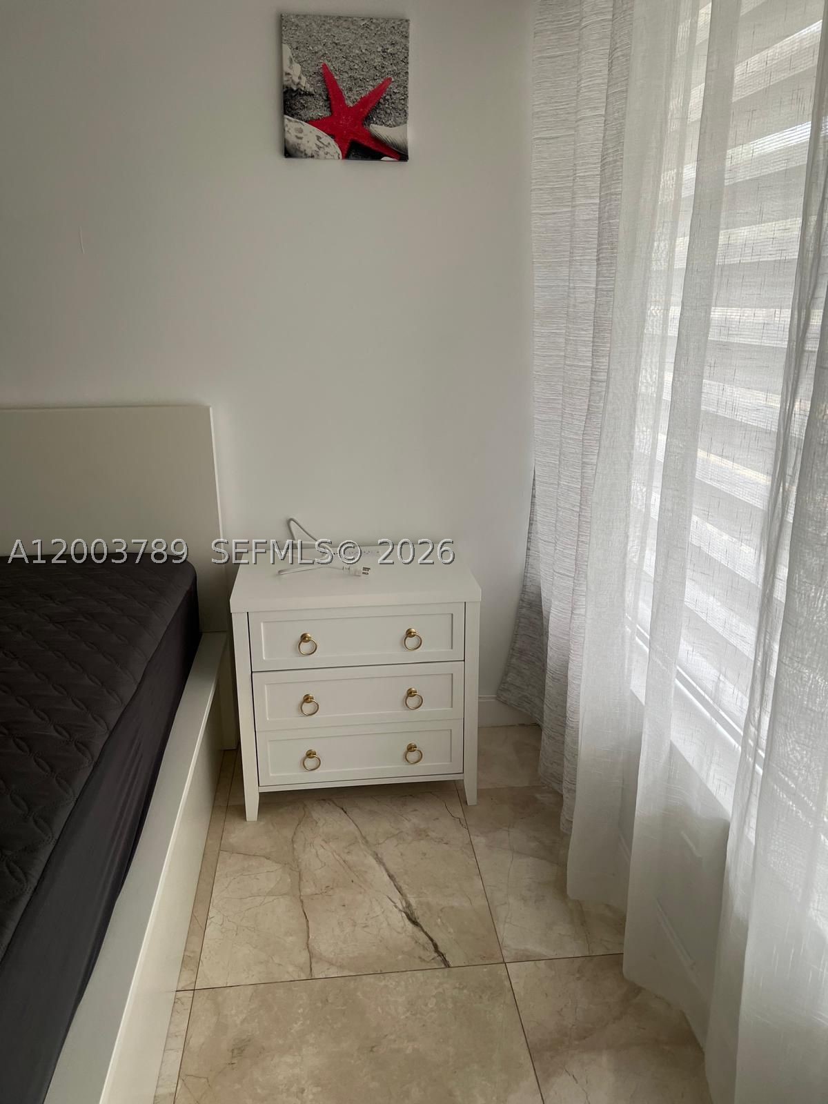 906 NE 6th St #0, Hallandale Beach FL 33009