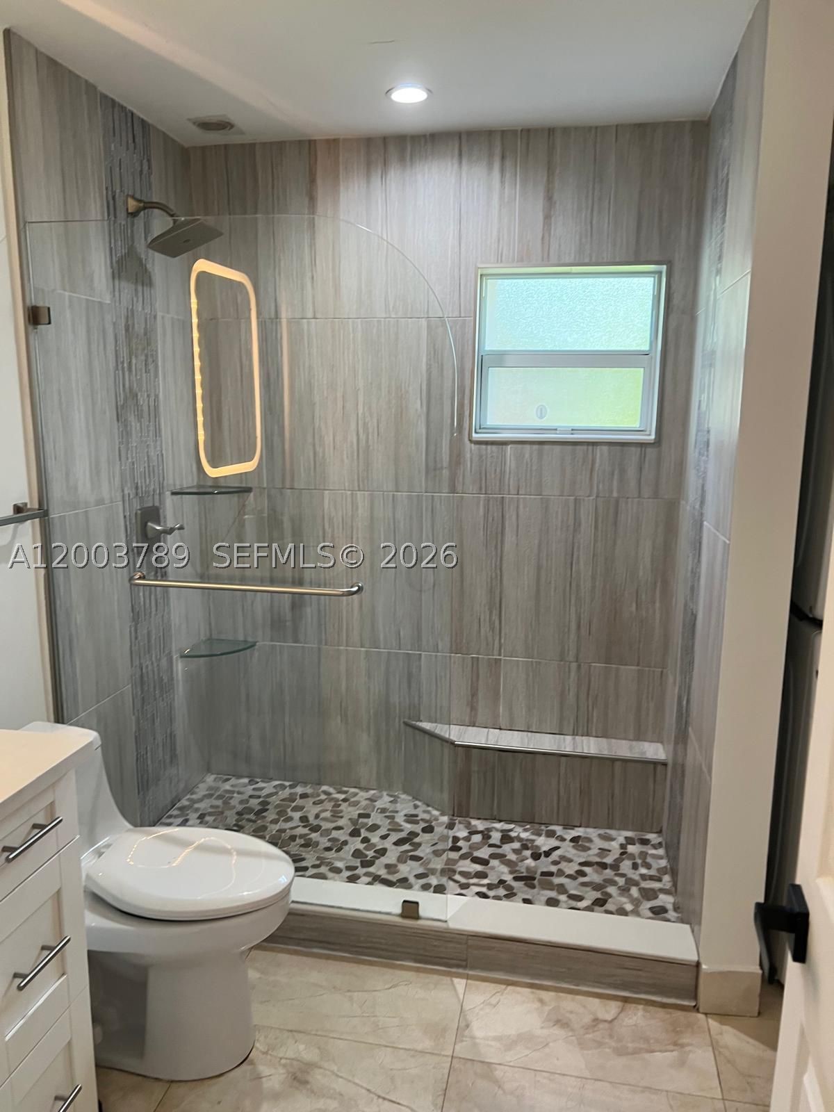 906 NE 6th St #0, Hallandale Beach FL 33009
