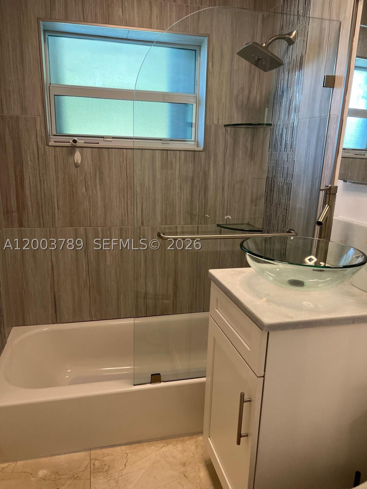 906 NE 6th St #0, Hallandale Beach FL 33009