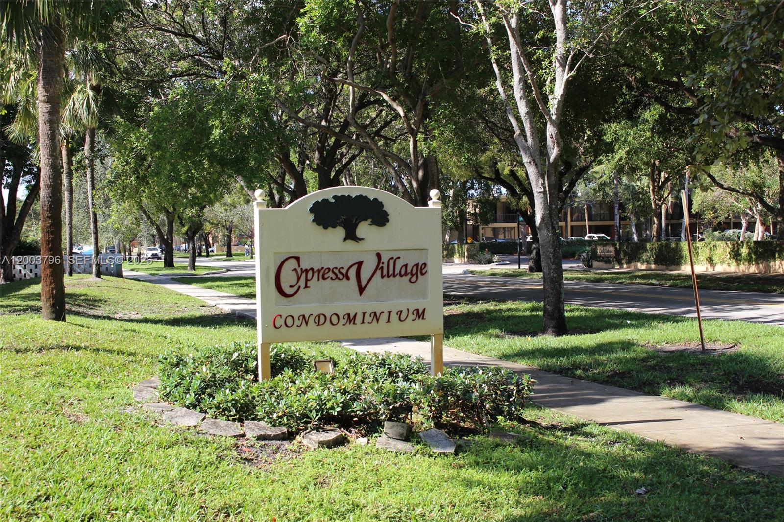 7208 Fairway Dr #I8, Miami Lakes FL 33014