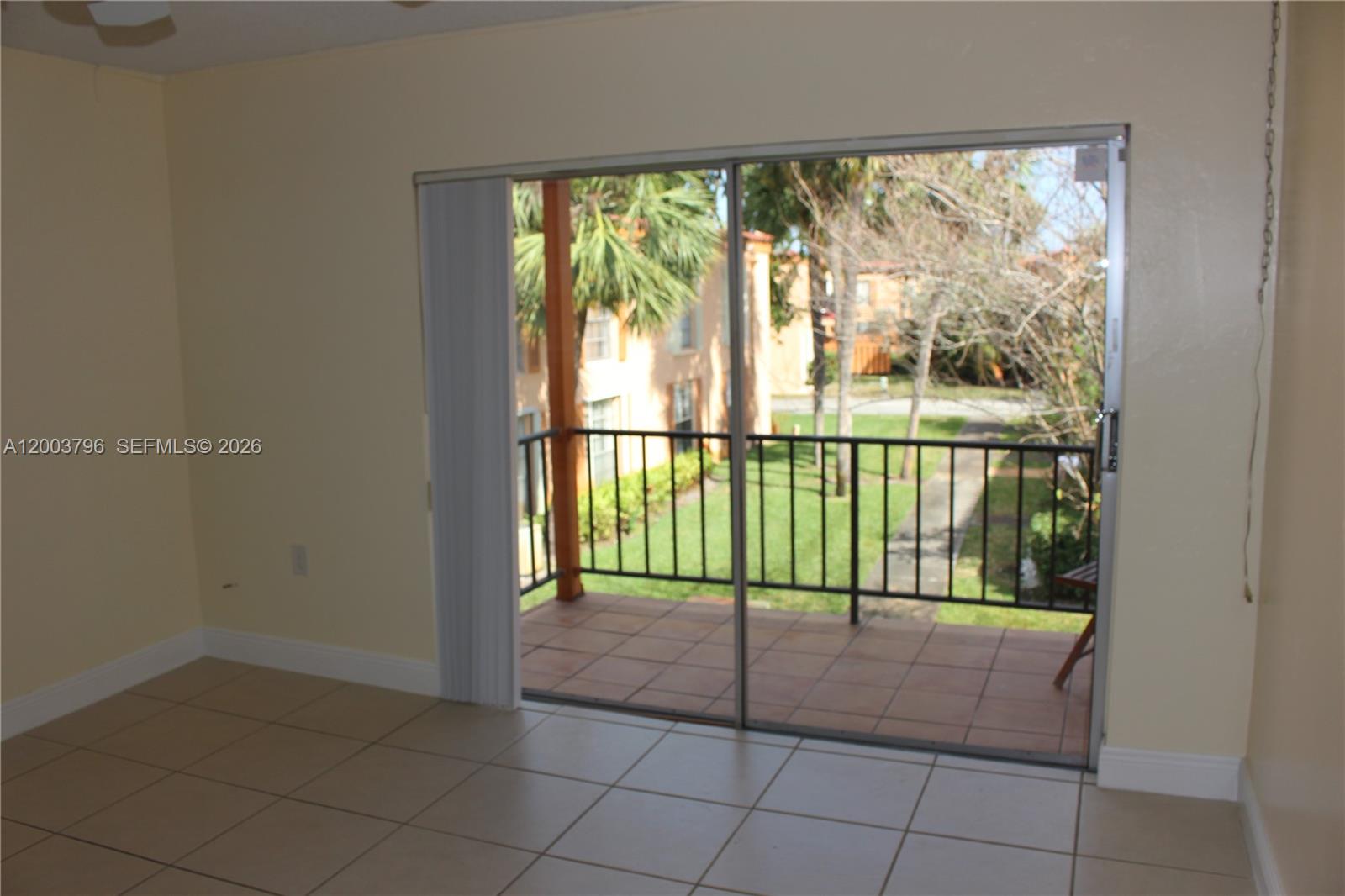 7208 Fairway Dr #I8, Miami Lakes FL 33014