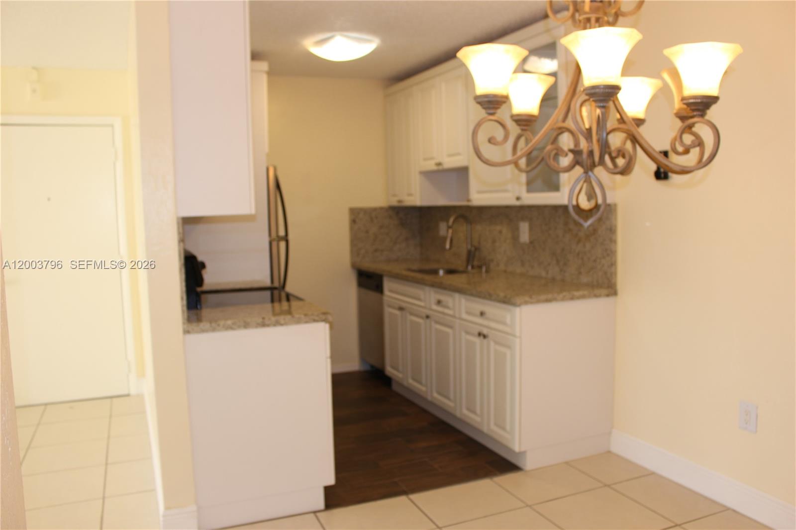7208 Fairway Dr #I8, Miami Lakes FL 33014
