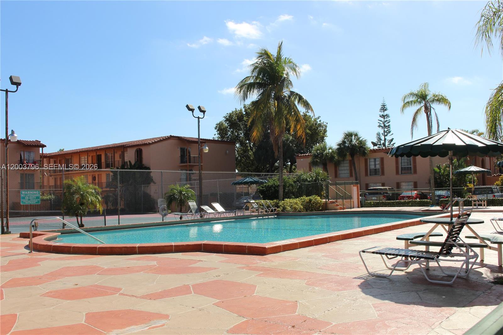 7208 Fairway Dr #I8, Miami Lakes FL 33014