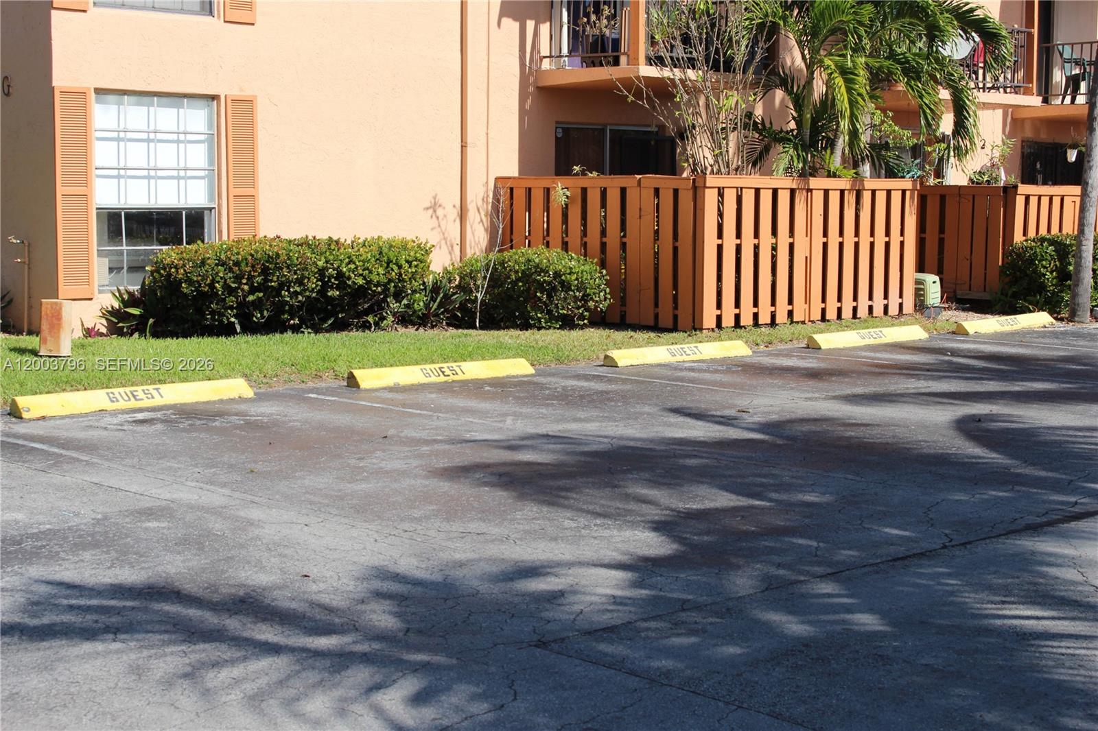 7208 Fairway Dr #I8, Miami Lakes FL 33014
