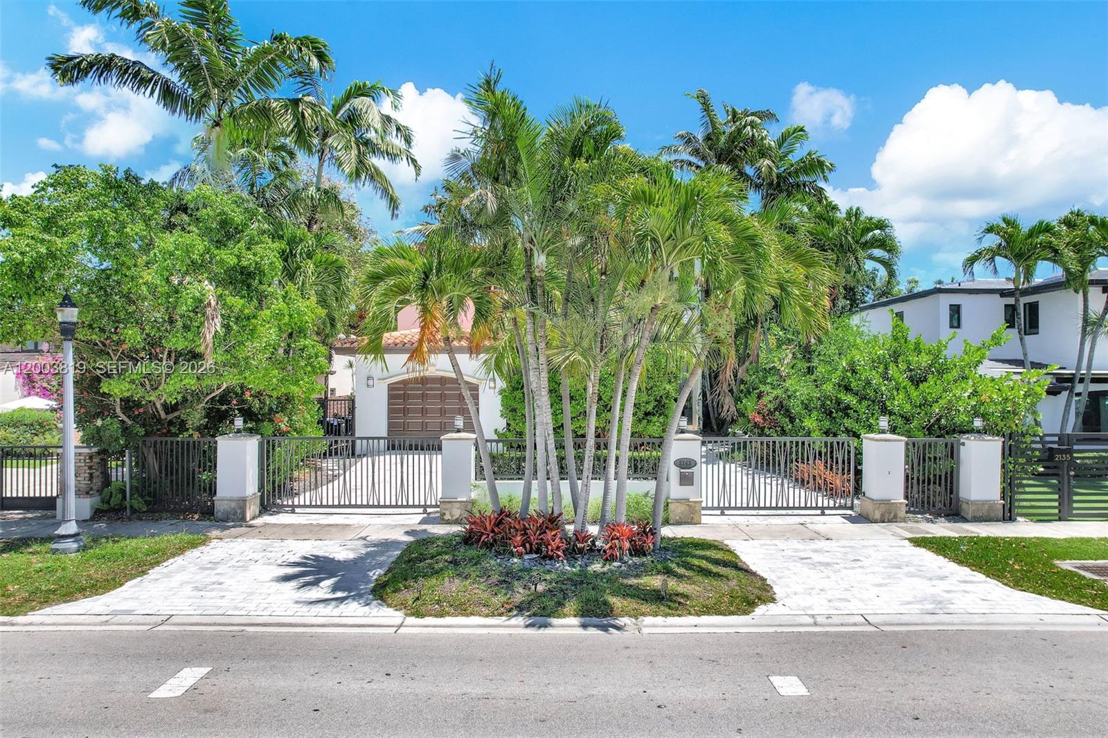 2143 N Bay Rd, Miami Beach FL 33140