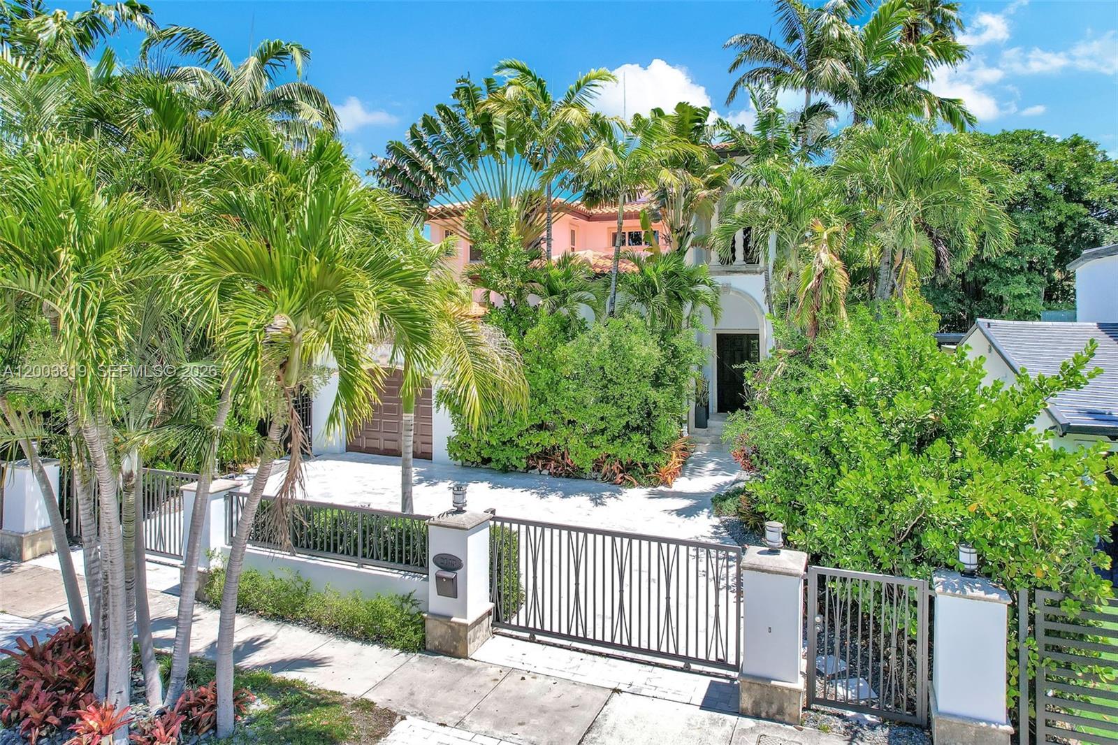 2143 N Bay Rd, Miami Beach FL 33140
