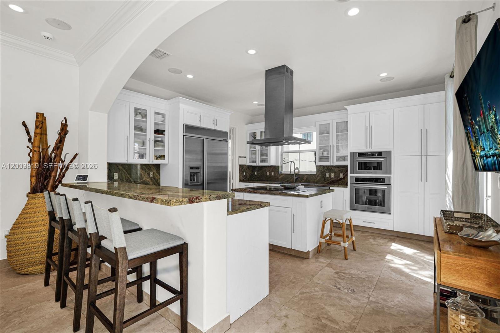 2143 N Bay Rd, Miami Beach FL 33140