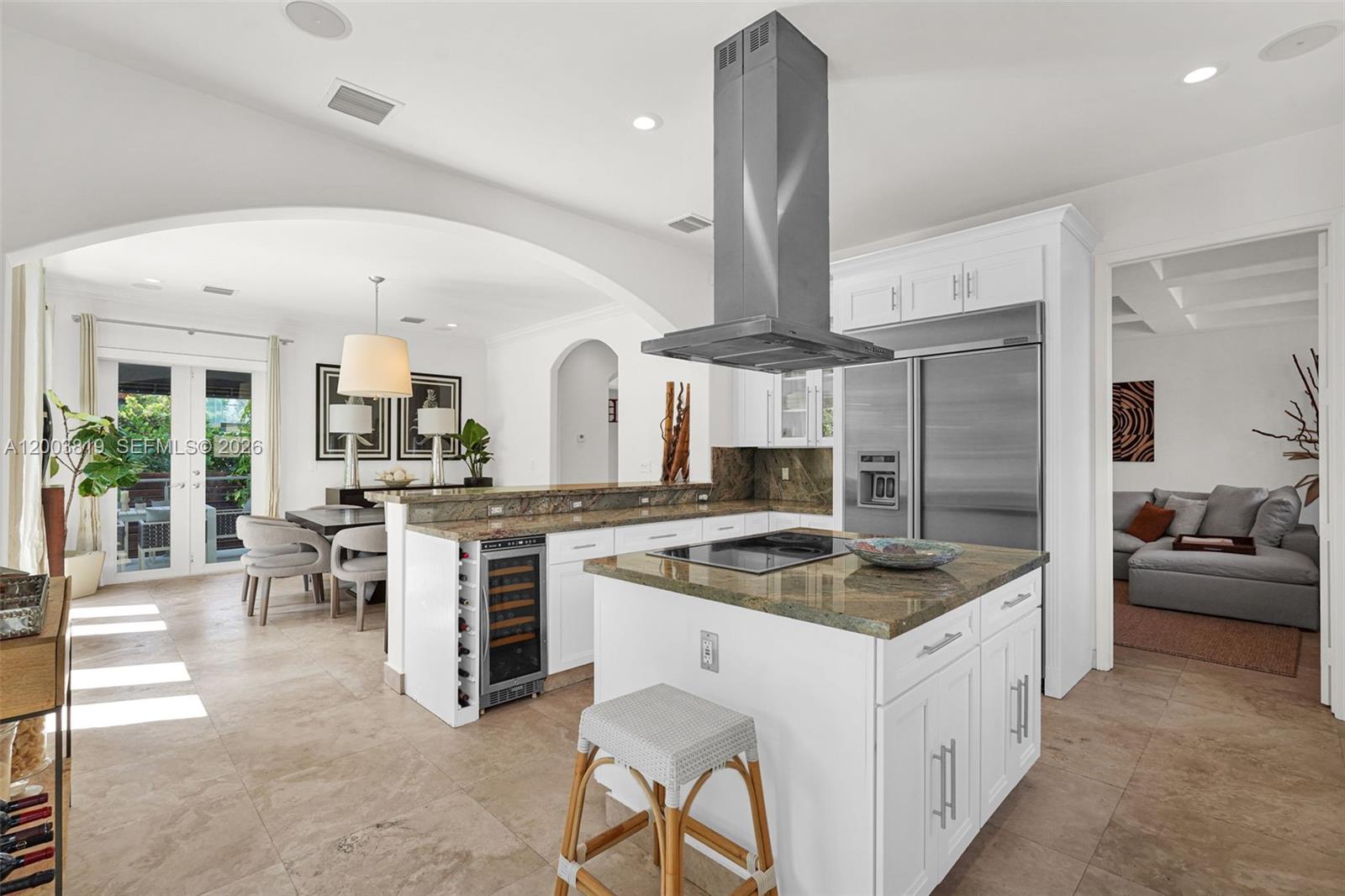 2143 N Bay Rd, Miami Beach FL 33140