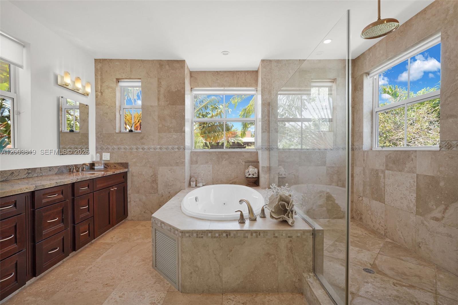 2143 N Bay Rd, Miami Beach FL 33140