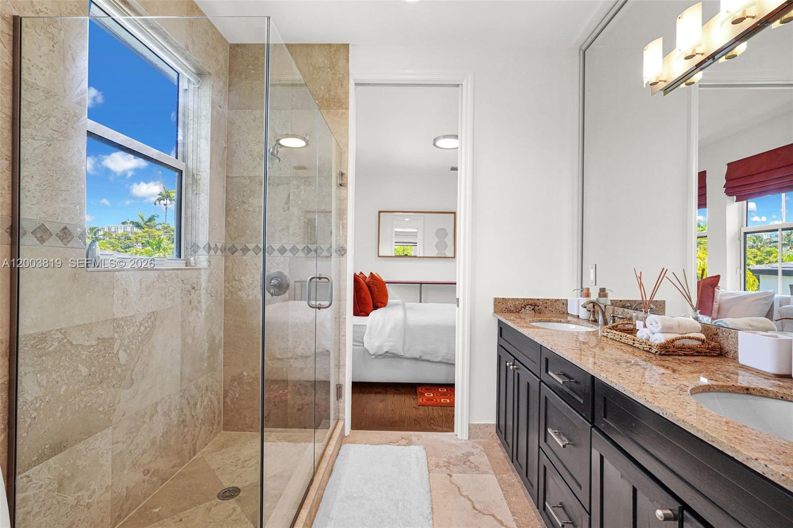 2143 N Bay Rd, Miami Beach FL 33140