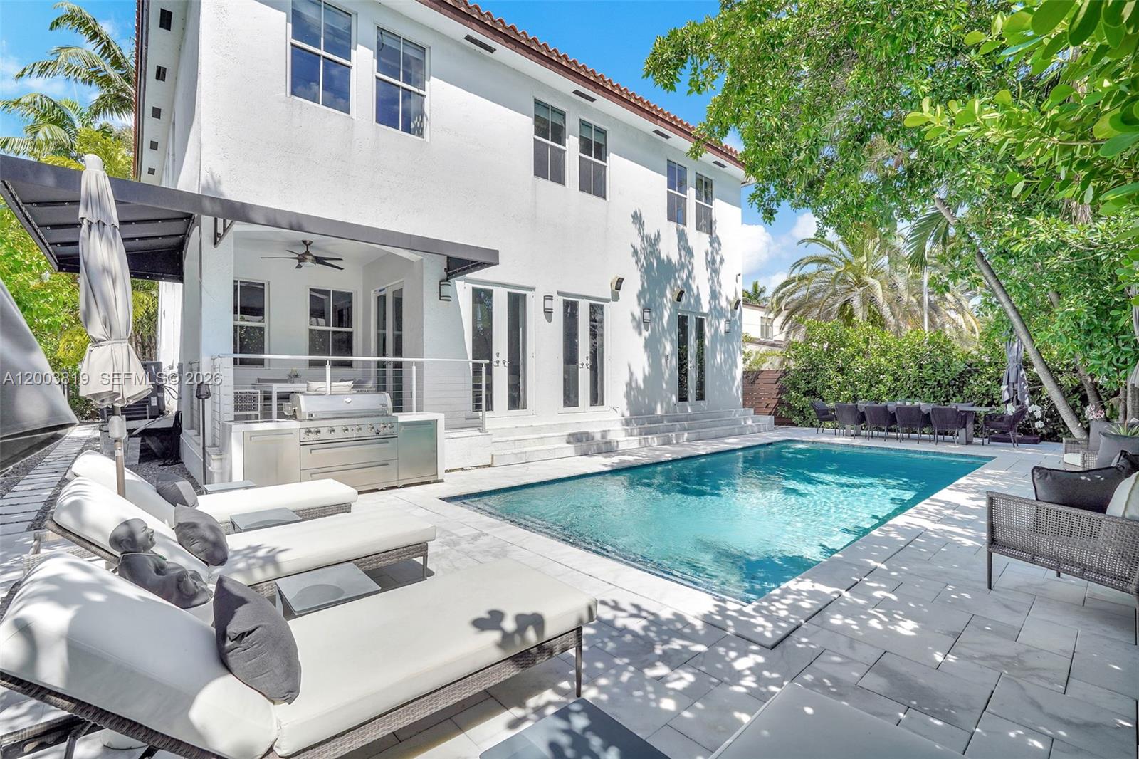 2143 N Bay Rd, Miami Beach FL 33140