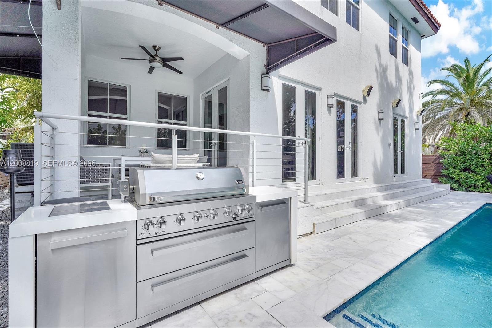 2143 N Bay Rd, Miami Beach FL 33140