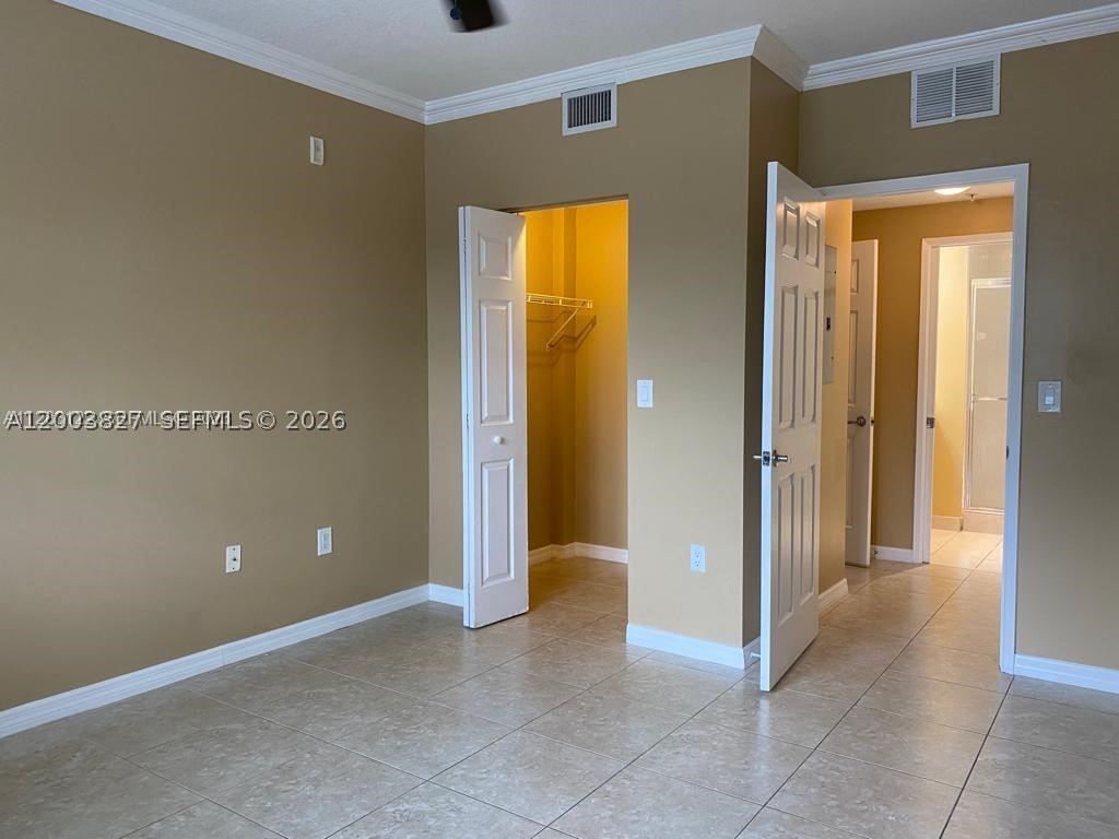8060 N Nob Hill Rd #203, Tamarac FL 33321