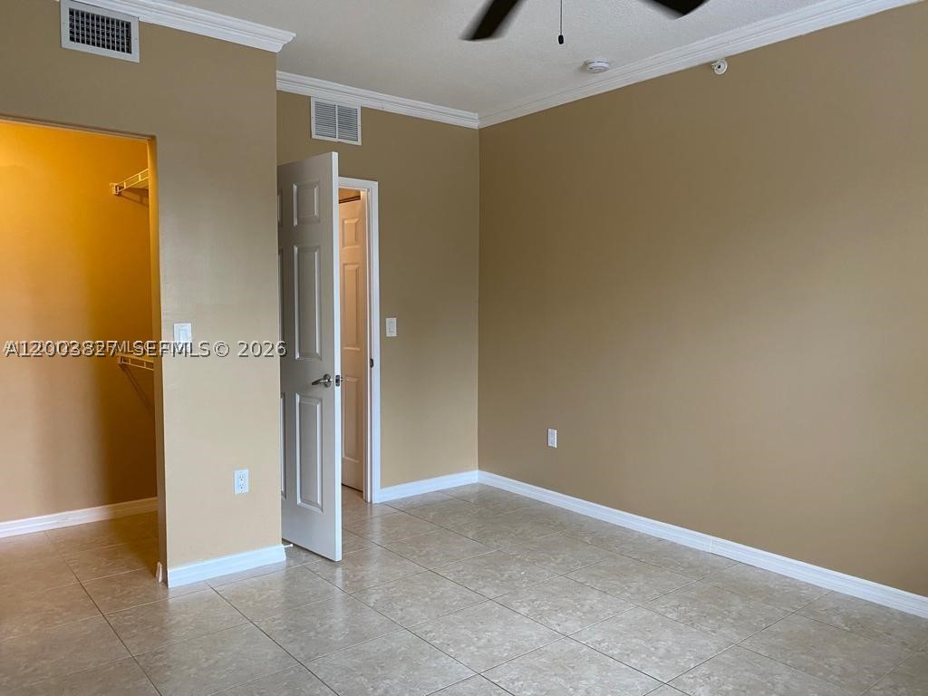 8060 N Nob Hill Rd #203, Tamarac FL 33321