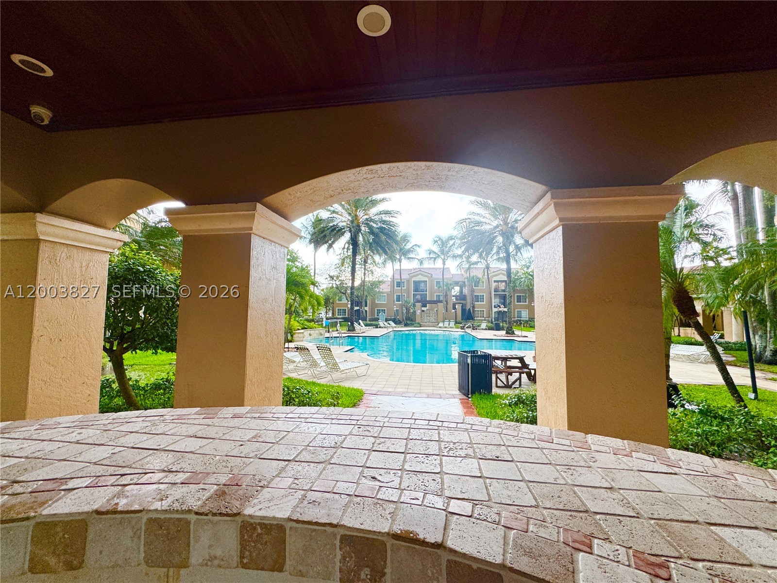 8060 N Nob Hill Rd #203, Tamarac FL 33321
