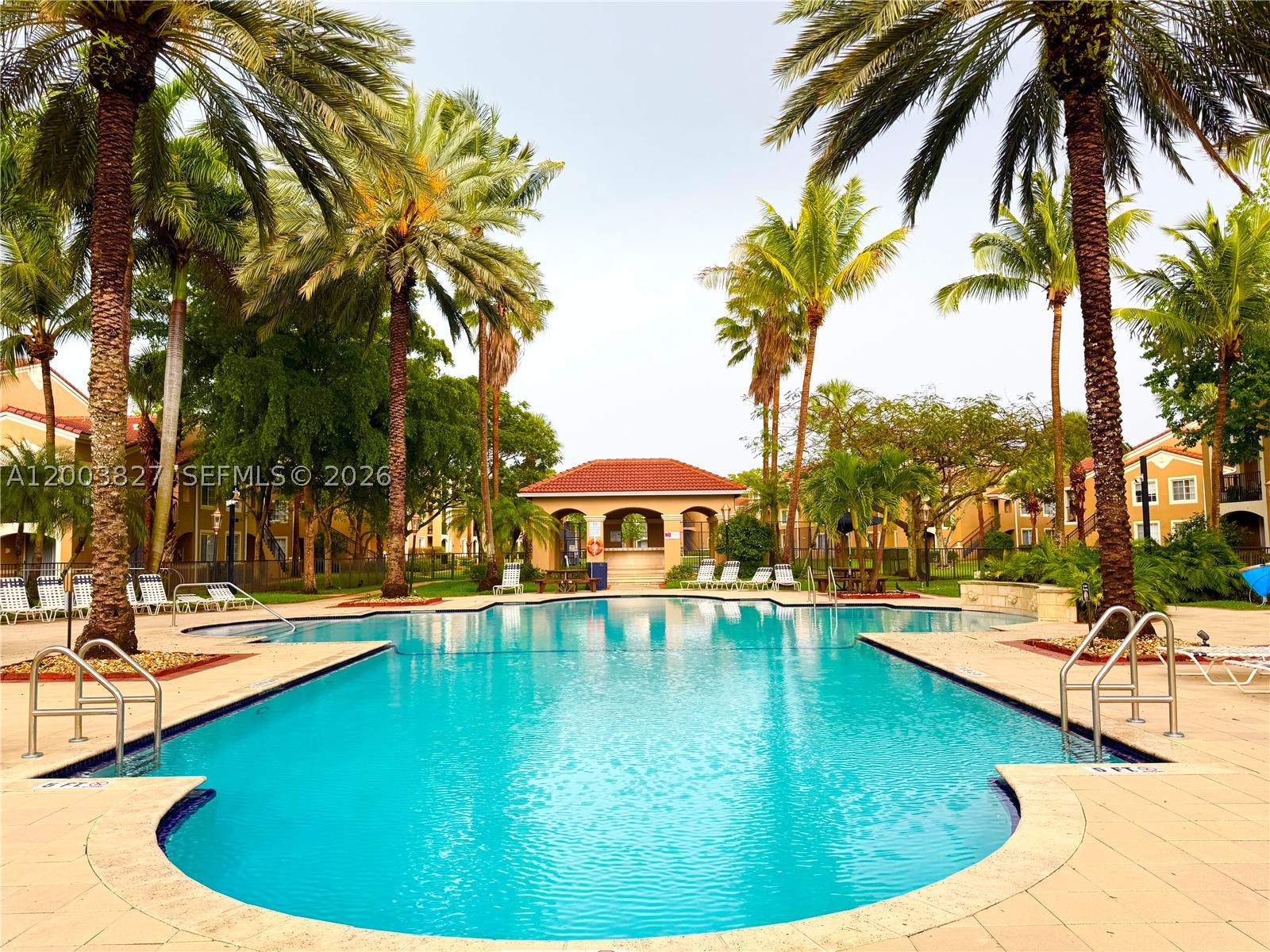 8060 N Nob Hill Rd #203, Tamarac FL 33321