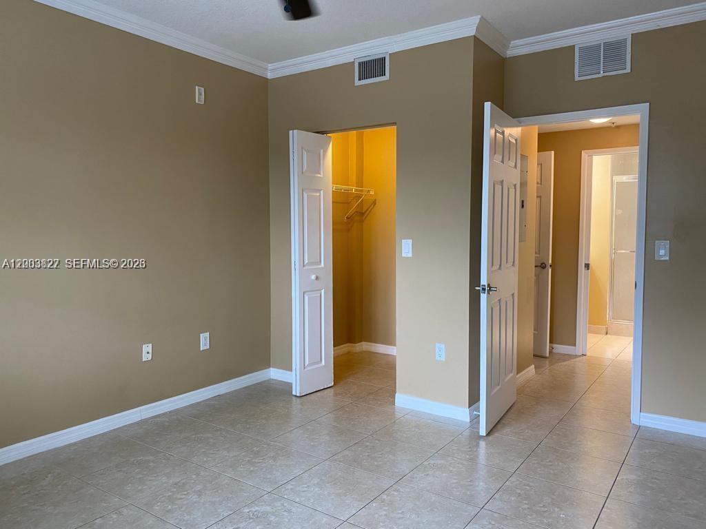 8060 N Nob Hill Rd #203, Tamarac FL 33321